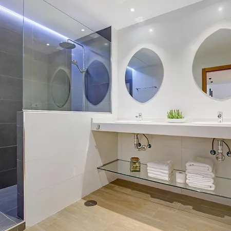 Apartment Falco 1
